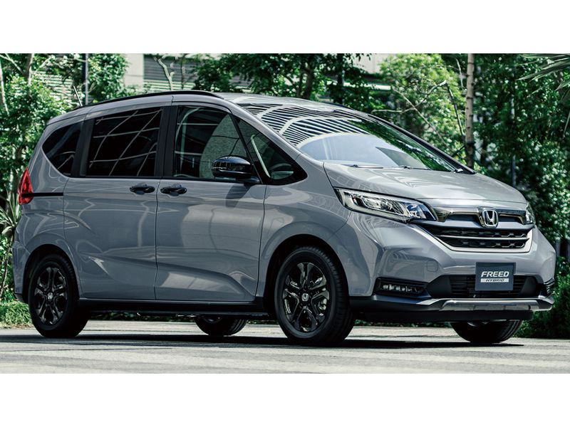 The Honda Freed/Freed+ special edition CROSSTAR BLACK STYLE is now