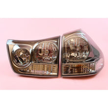 Load image into Gallery viewer, JDM TOYOTA HARRIER ACU3# MCU3# GSU3# (Lexus RX350) Taillight GENUINE OEM