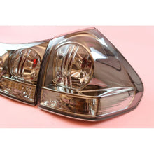 Load image into Gallery viewer, JDM TOYOTA HARRIER ACU3# MCU3# GSU3# (Lexus RX350) Taillight GENUINE OEM