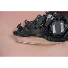 Load image into Gallery viewer, JDM NISSAN FUGA Y50 XV (Infiniti M35 M45) HID Xenon Headlight GENUINE OEM
