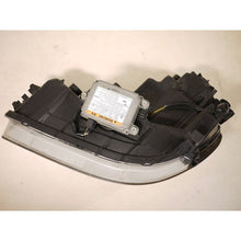 Load image into Gallery viewer, JDM NISSAN CIMA F50 (Infiniti Q45) HID Xenon Headlight GENUINE OEM