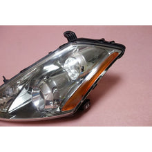 Load image into Gallery viewer, JDM NISSAN Murano Z50 Xenon HID Headlight GENUINE OEM