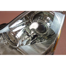 Load image into Gallery viewer, JDM NISSAN FUGA Y50 350GT (Infiniti M35 M45) HID Xenon Headlight GENUINE OEM