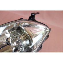 Load image into Gallery viewer, JDM NISSAN FUGA Y50 XV (Infiniti M35 M45) HID Xenon Headlight GENUINE OEM