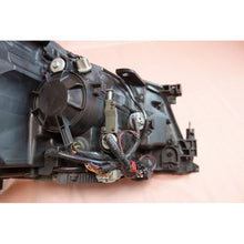 Load image into Gallery viewer, JDM NISSAN FUGA Y50 350GT (Infiniti M35 M45) HID Xenon Headlight GENUINE OEM