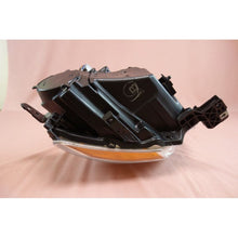 Load image into Gallery viewer, JDM NISSAN FUGA Y50 350GT (Infiniti M35 M45) HID Xenon Headlight GENUINE OEM