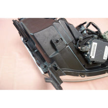 Load image into Gallery viewer, JDM NISSAN FUGA Y50 XV (Infiniti M35 M45) HID Xenon Headlight GENUINE OEM