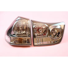 Load image into Gallery viewer, JDM TOYOTA HARRIER ACU3# MCU3# GSU3# (Lexus RX350) Taillight GENUINE OEM
