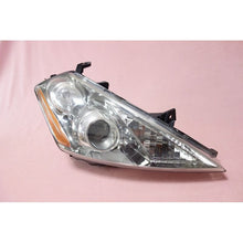 Load image into Gallery viewer, JDM NISSAN Murano Z50 Xenon HID Headlight GENUINE OEM