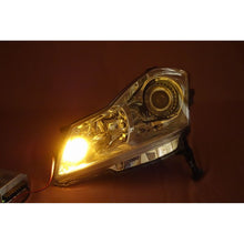 Load image into Gallery viewer, JDM NISSAN FUGA Y50 XV (Infiniti M35 M45) HID Xenon Headlight GENUINE OEM