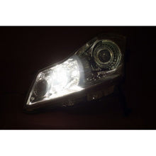 Load image into Gallery viewer, JDM NISSAN FUGA Y50 XV (Infiniti M35 M45) HID Xenon Headlight GENUINE OEM