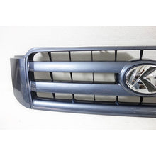 Load image into Gallery viewer, JDM TOYOTA KLUGER ACU2# MCU2# (HIGHLANDER) FRONT GRILLE GENUINE OEM