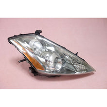Load image into Gallery viewer, JDM NISSAN Murano Z50 Xenon HID Headlight GENUINE OEM