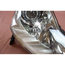 Load image into Gallery viewer, JDM NISSAN FUGA Y50 XV (Infiniti M35 M45) HID Xenon Headlight GENUINE OEM