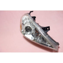 Load image into Gallery viewer, JDM NISSAN Murano Z50 Xenon HID Headlight GENUINE OEM