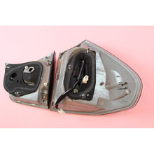 Load image into Gallery viewer, JDM TOYOTA HARRIER ACU3# MCU3# GSU3# (Lexus RX350) Taillight GENUINE OEM