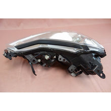 Load image into Gallery viewer, JDM NISSAN FUGA Y50 350GT (Infiniti M35 M45) HID Xenon Headlight GENUINE OEM