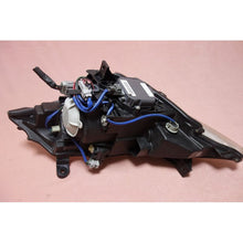 Load image into Gallery viewer, JDM NISSAN Murano Z50 Xenon HID Headlight GENUINE OEM