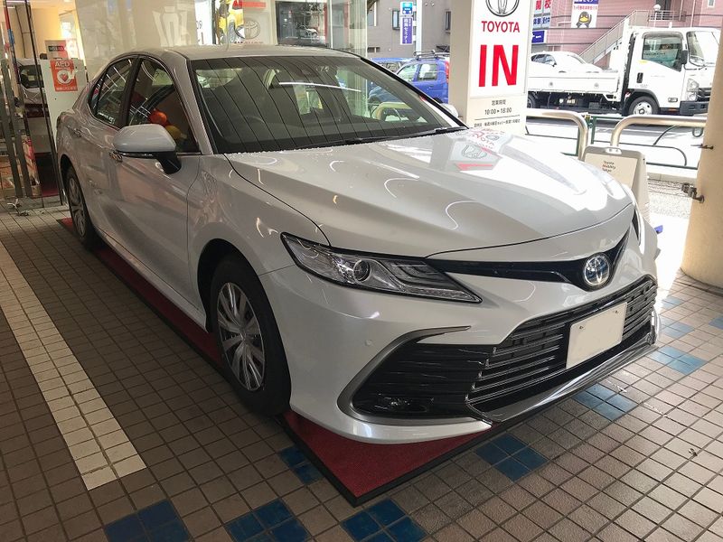 TOYOTA CAMRY has undergone a minor change to make it more gorgeous and sportier.
