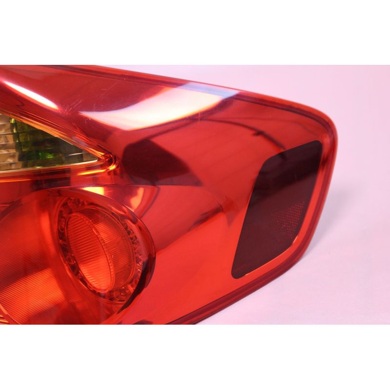 JDM NISSAN SKYLINE V35 (INFINITI G35) KOUKI Taillight