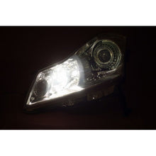 Load image into Gallery viewer, JDM NISSAN FUGA Y50 XV (Infiniti M35 M45) HID Xenon Headlight GENUINE OEM
